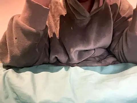 Lenouveau- online show from 01-05-26, 06:11