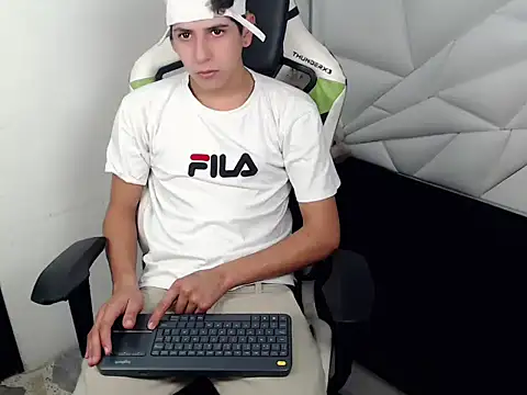 Cash G  online show from 11-22-25, 08:40