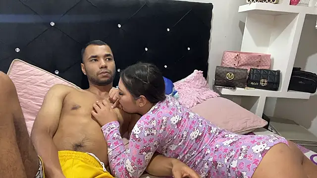 Hot2gether69 online show from 03-08-26, 04:27