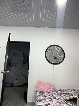 Hot2gether69 online show from 11-02-25, 04:39