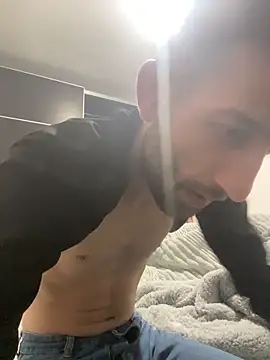 Snapshot of Dondeloquieras4 chatting on 02-26-26, 11:49 Dondeloquieras4 online show from 02-26-26, 11:49