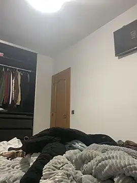 Snapshot of Dondeloquieras4 chatting on 02-14-26, 12:44 Dondeloquieras4 online show from 02-14-26, 12:44