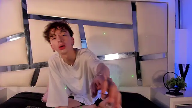 Genesis ask online show from 11-22-25, 03:27