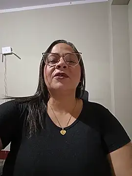 Angie milf50 online show from 05-22-26, 01:47