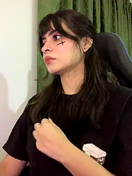 Annagoth  online show from 12-05-25, 01:27