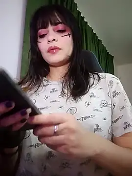 Annagoth  online show from 11-21-25, 05:28