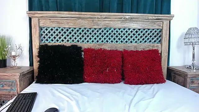 Cassandra Armani online show from 02-25-26, 02:01