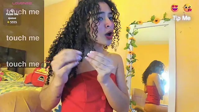 Snapshot of Keniia_rizz chatting on 05-12-26, 05:30 Keniia rizz online show from 05-12-26, 05:30