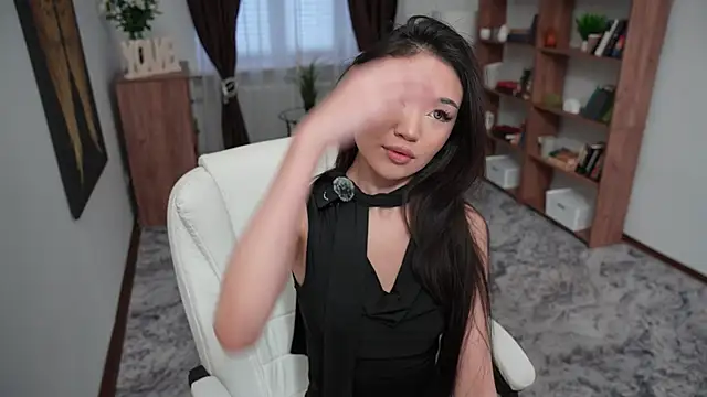 OnieClose online show from 12-05-25, 07:51