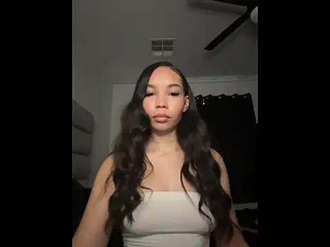 nikkiloveee online show from 03-26-26, 10:51