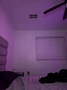 Snapshot of nikkiloveee chatting on 02-25-26, 06:57 nikkiloveee online show from 02-25-26, 06:57