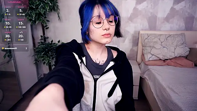 KellePourier online show from 12-05-25, 07:12