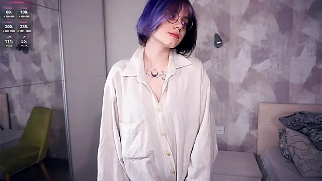 KellePourier online show from 11-06-25, 05:39