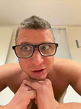 PolishBoy1995 online show from 11-12-25, 01:59