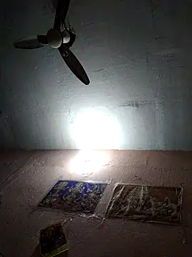 CUTE-GIRL-1 online show from 11-17-25, 10:30