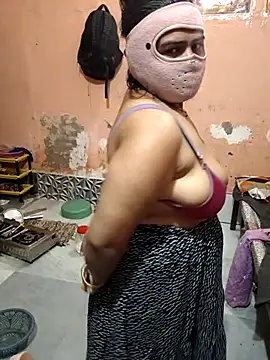 CUTE-GIRL-1 online show from 03-16-26, 04:42