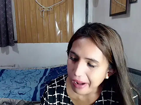 prettysam9 online show from 04-14-26, 03:06