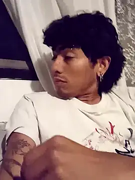 SkinniYamo online show from 02-23-26, 04:47