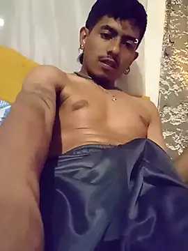 SkinniYamo online show from 03-17-26, 05:10