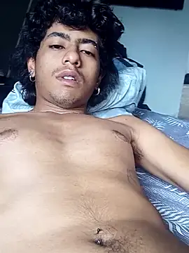 SkinniYamo online show from 02-21-26, 04:42