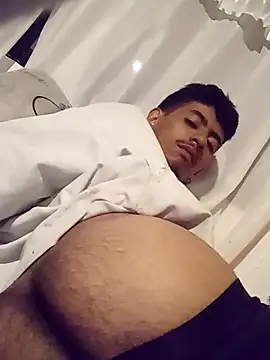 SkinniYamo online show from 03-12-26, 07:12