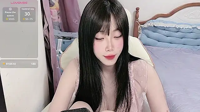 Vivian-88 online show from 05-04-26, 03:43