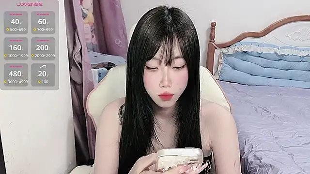 Vivian-88 online show from 05-05-26, 04:48