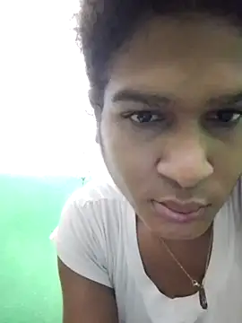 Chicaleja online show from 10-26-25, 04:40