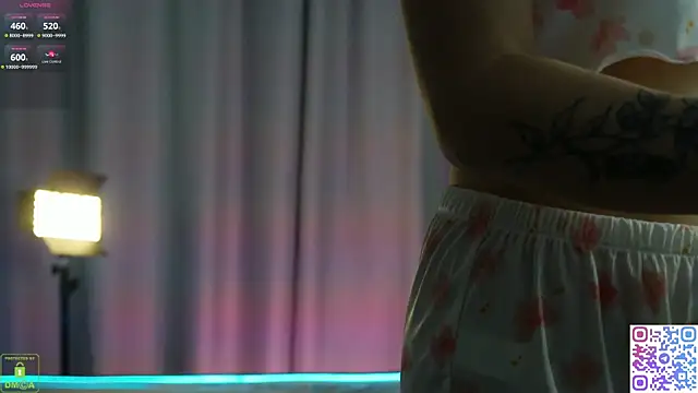 Hochu Labubu online show from 11-23-25, 02:10