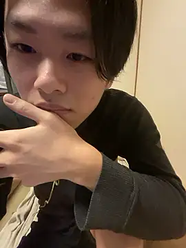 Snapshot of Tetta102 chatting on 10-29-25, 09:52 Tetta102 online show from 10-29-25, 09:52