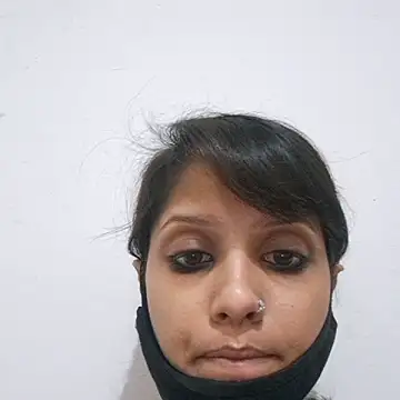 Snapshot of Pooja-61 chatting on 10-31-25, 07:27 Pooja-61 online show from 10-31-25, 07:27