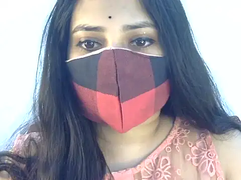 Cutie Sonam online show from 12-18-25, 05:39