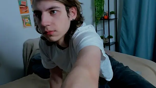 AvenGlow online show from 02-16-26, 05:17