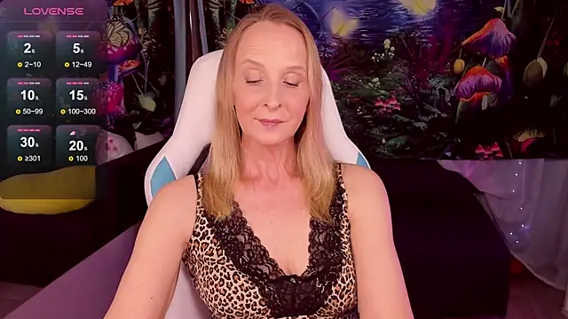Snapshot of ScarlettPalmer chatting on 06-17-26, 10:58 ScarlettPalmer online show from 06-17-26, 10:58