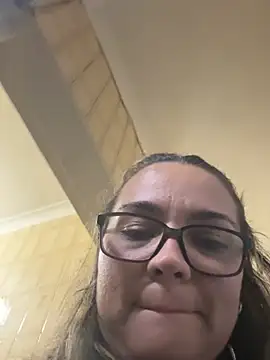 Snapshot of lilMissMarli chatting on 02-10-26, 08:35 lilMissMarli online show from 02-10-26, 08:35