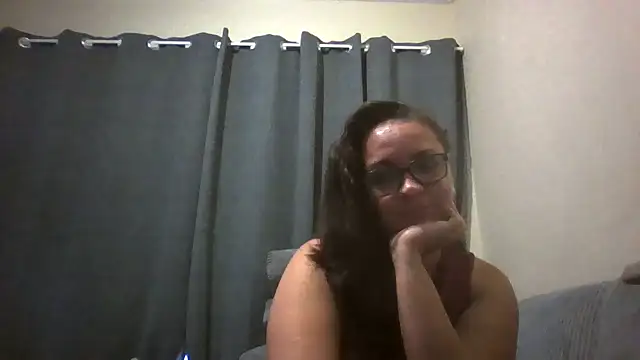Snapshot of lilMissMarli chatting on 03-28-26, 04:35 lilMissMarli online show from 03-28-26, 04:35