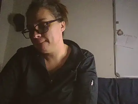 lilMissMarli online show from 11-17-25, 08:46