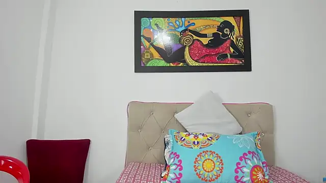 Snapshot of natacha_ferrer1 chatting on 02-05-26, 07:43 natacha ferrer1 online show from 02-05-26, 07:43