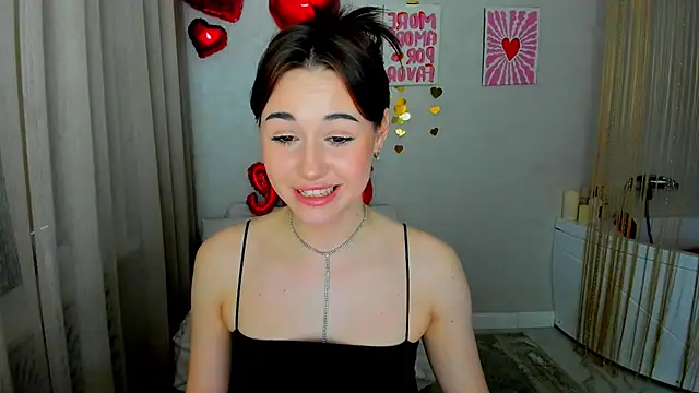 Snapshot of MakeYoueHappy chatting on 02-16-26, 12:15 MakeYoueHappy online show from 02-16-26, 12:15