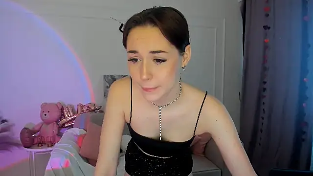 Snapshot of MakeYoueHappy chatting on 02-21-26, 04:36 MakeYoueHappy online show from 02-21-26, 04:36