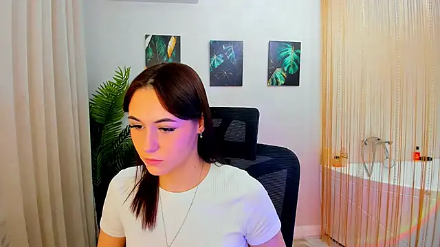 MakeYoueHappy online show from 11-28-25, 12:05