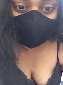 Snapshot of girl999 chatting on 10-31-25, 06:26 girl999 online show from 10-31-25, 06:26