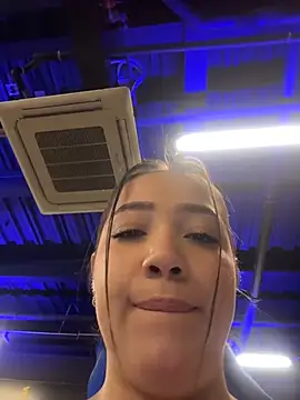 Hannahpradaa  online show from 11-27-25, 07:47