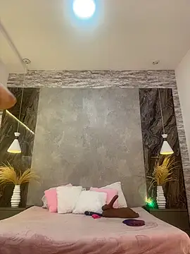 Hannahpradaa  online show from 01-13-26, 11:36