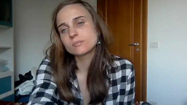 SinnEmily online show from 04-23-26, 05:14