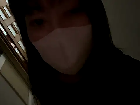 hitomi desu online show from 11-15-25, 02:10