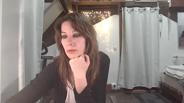 MissDyannis online show from 04-06-26, 08:10