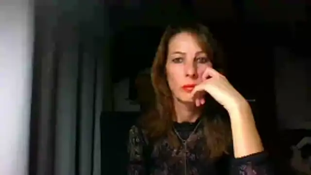 Snapshot of MissDyannis chatting on 10-26-25, 10:32 MissDyannis online show from 10-26-25, 10:32