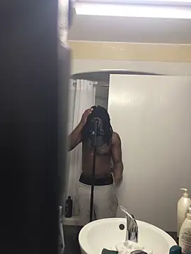 Snapshot of TheRealKnottiHead chatting on 11-08-25, 06:33 TheRealKnottiHead online show from 11-08-25, 06:33