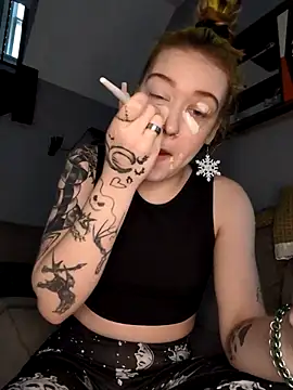 mattiethebaddieee online show from 11-30-25, 08:31